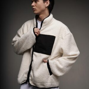 Оверсайз куртка бомбер біла